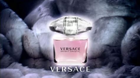 modella spot versace crystal